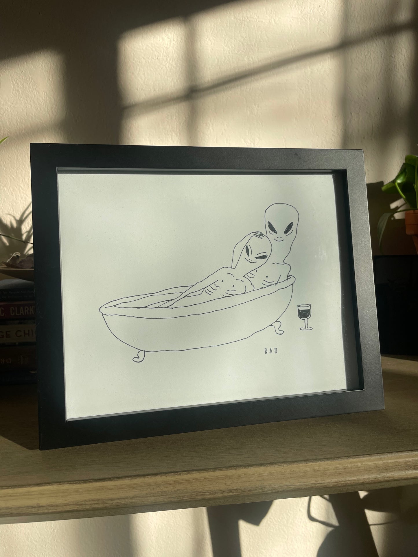 Alien Bathtub Lovers Print 8"x10"
