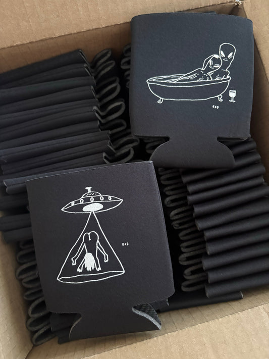 Double-Sided Alien Black Can Cooler